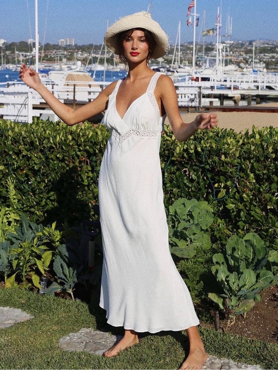 Stone Cold Fox Dresses & Skirts - NWT Stone Cold Fox Slippy Slip in White size 0